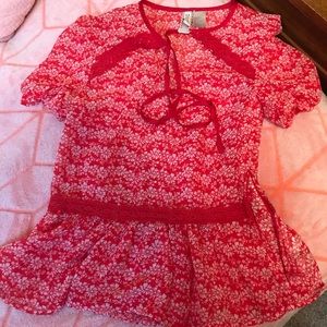 Only been worn once. H&M very good condition.